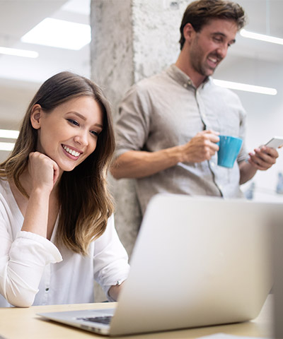 Ventaja para Particulares - Programadores trabajando en su empresa