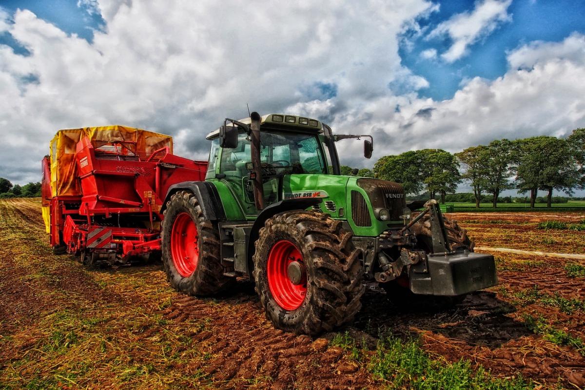 Tractor en el campo